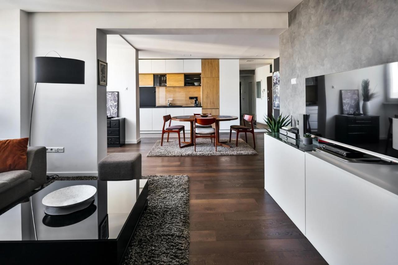 2 Bedroom Penthouse In City Center, Free Parking SJJ Eksteriør bilde